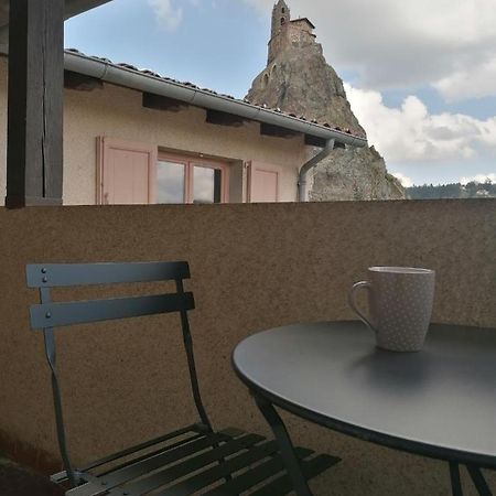 Studio Avec Balcon Au Pied Du Rocher D'Aiguilhe Apartment Le Puy-en-Velay Exterior photo